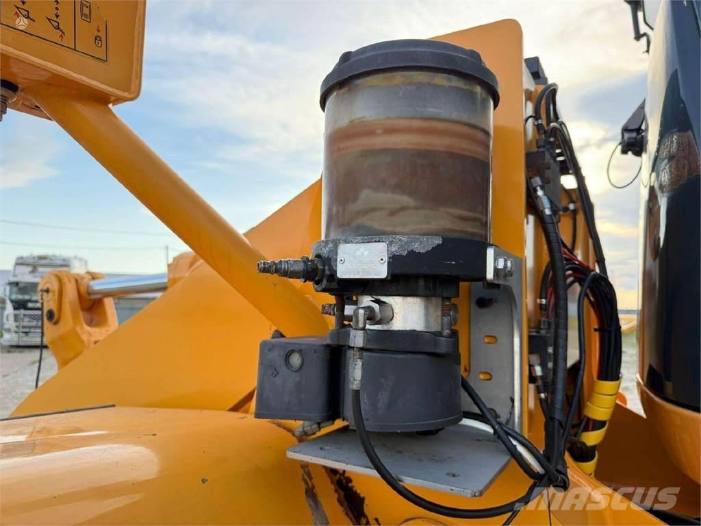 Hyundai HL 955 لوادر بعجل