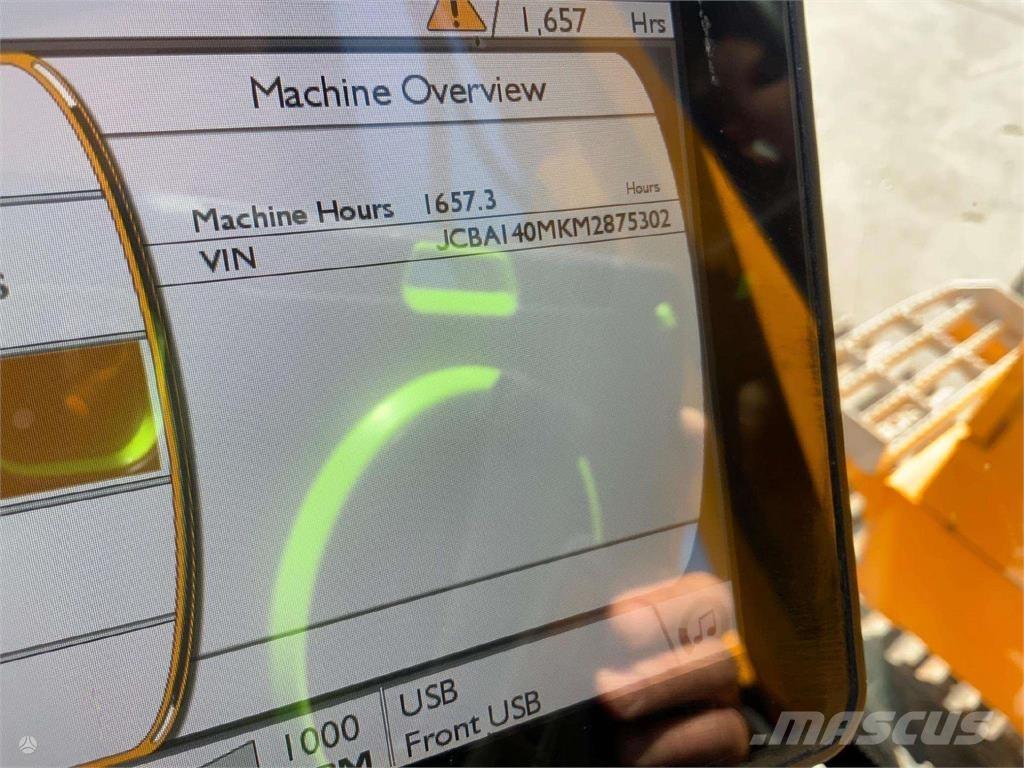 JCB 140X LC حفارات زحافة