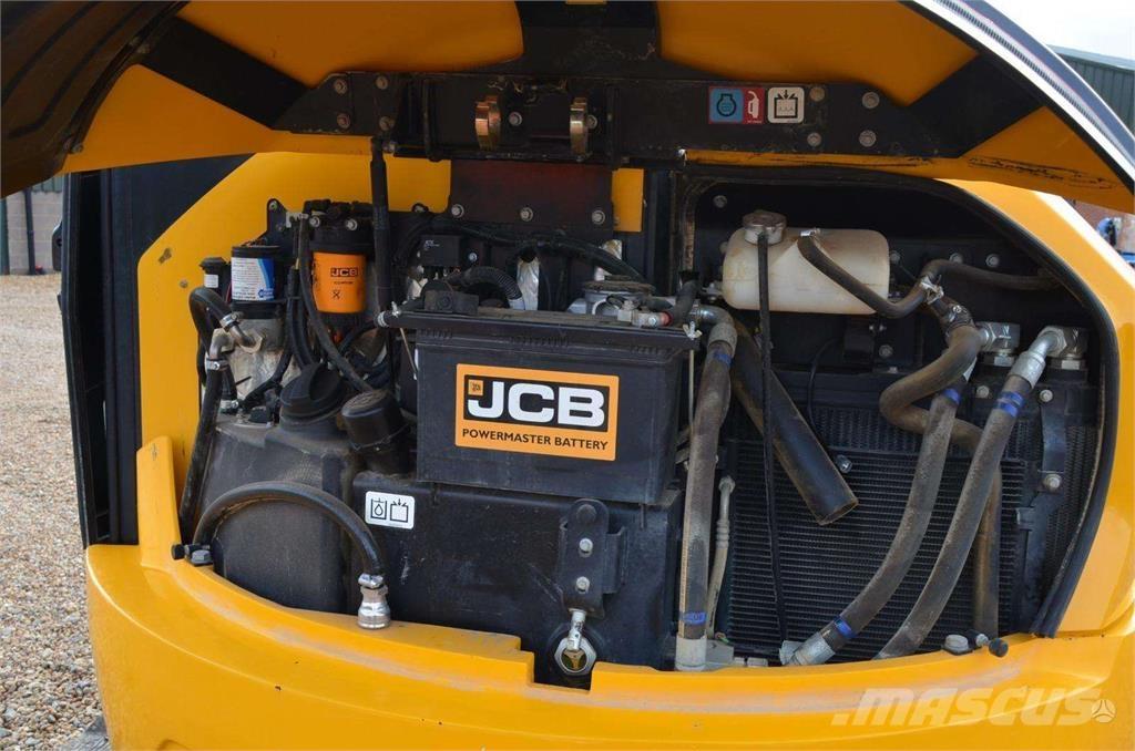 JCB 55Z-1 حفارات زحافة