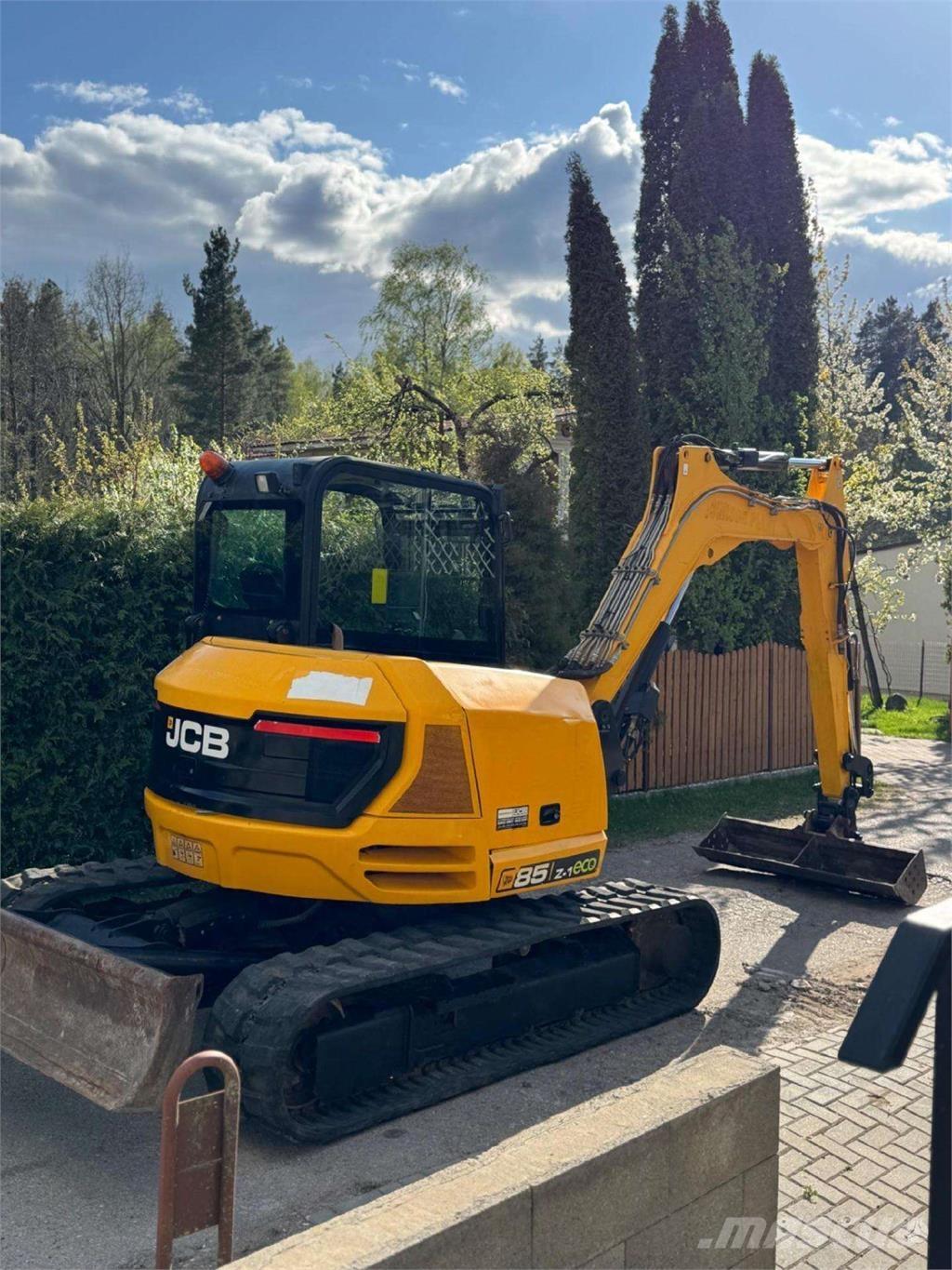 JCB 85Z-1 حفارات زحافة