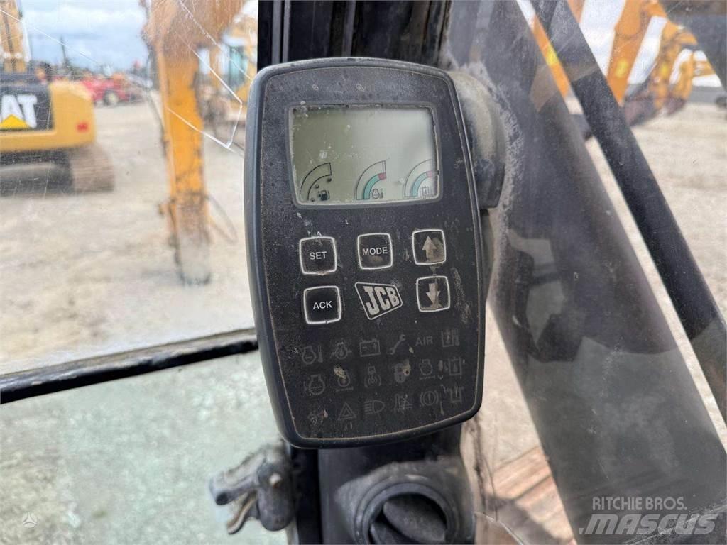 JCB JS 220 LC حفارات زحافة