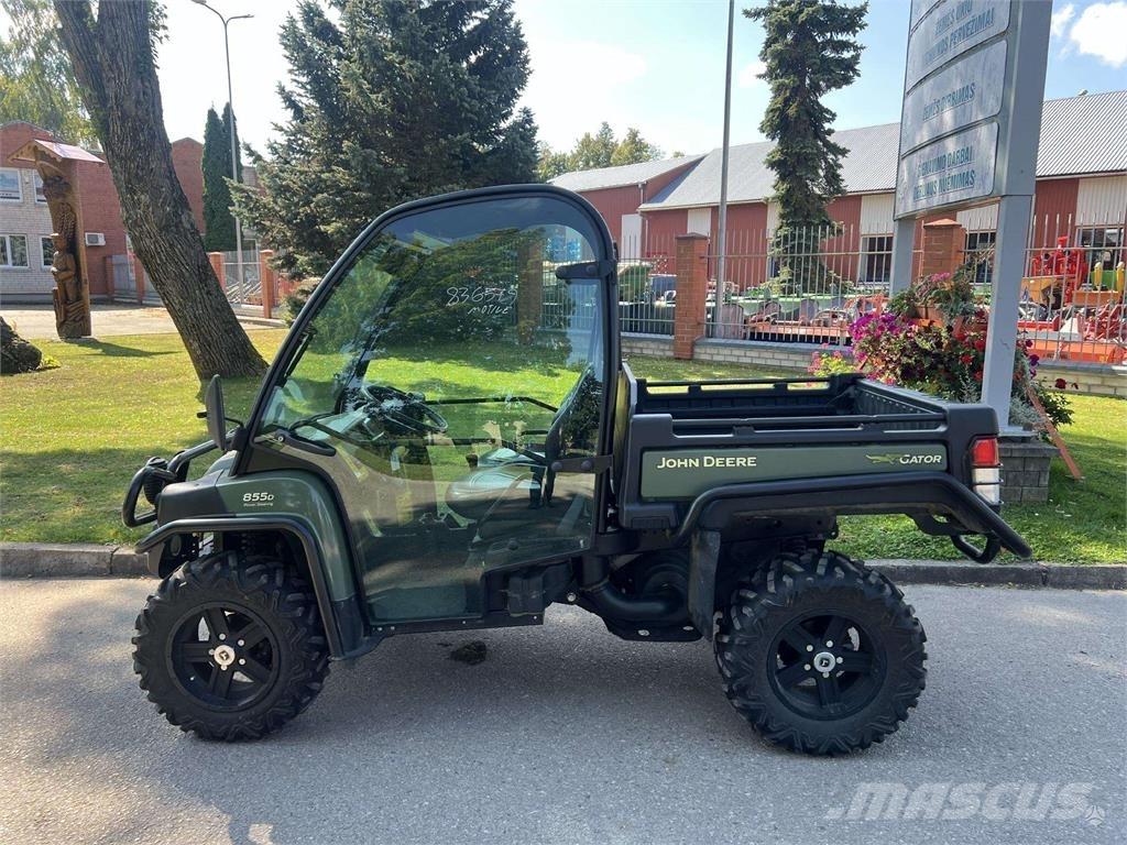 John Deere  مركبات لجميع التضاريس