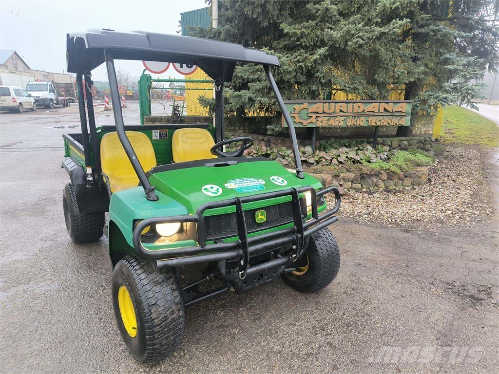 John Deere  مركبات لجميع التضاريس