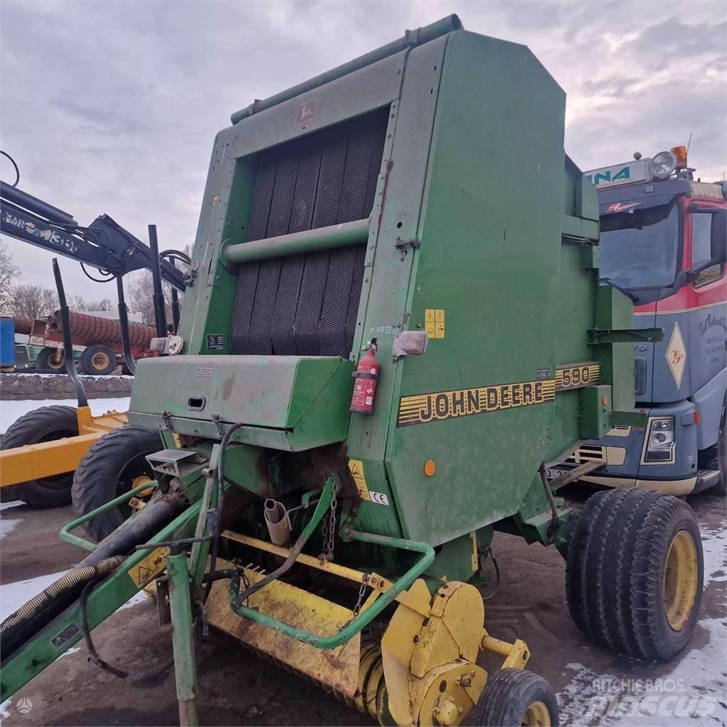 John Deere 590 محزمات مستديرة