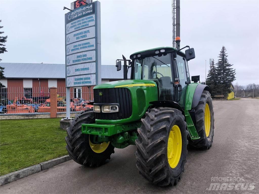 John Deere 6920 الجرارات