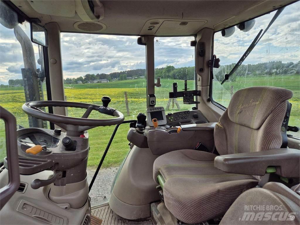 John Deere 7530 الجرارات