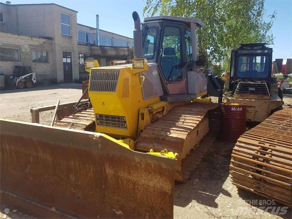 Komatsu Bobcat شاحنات أخرى