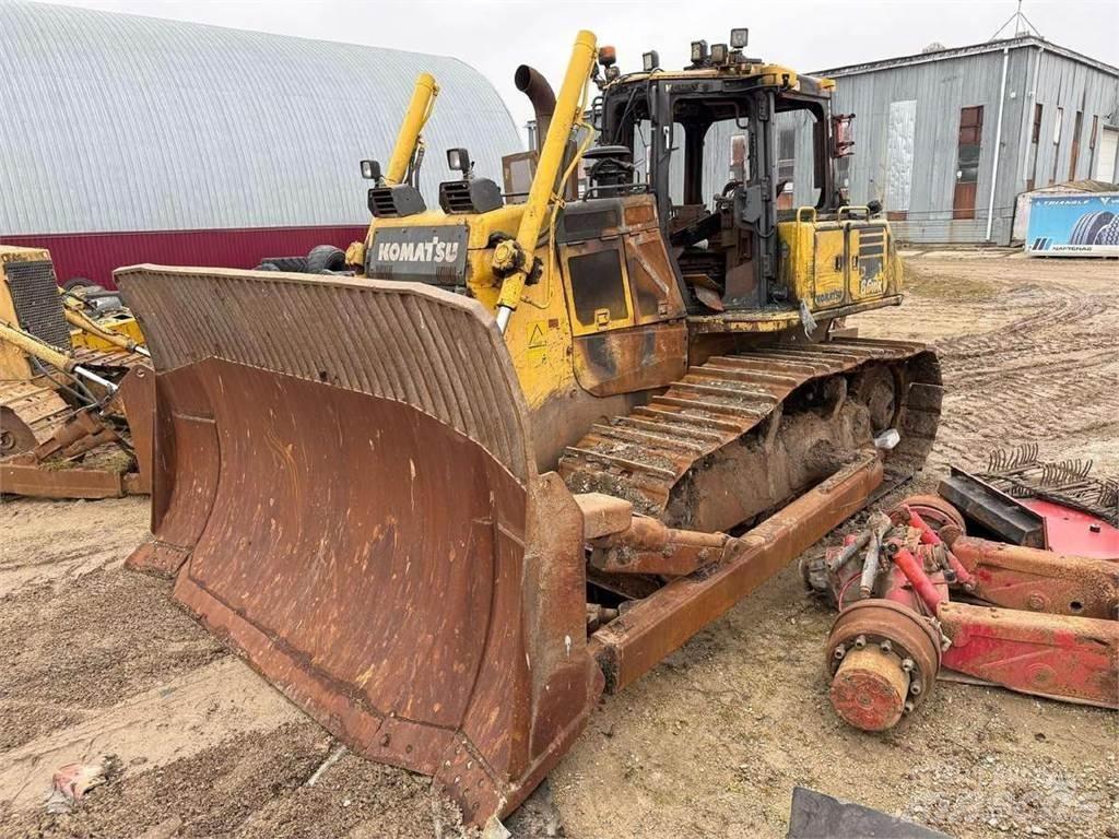 Komatsu D65WX-18 بلدوزرات مجنزرة