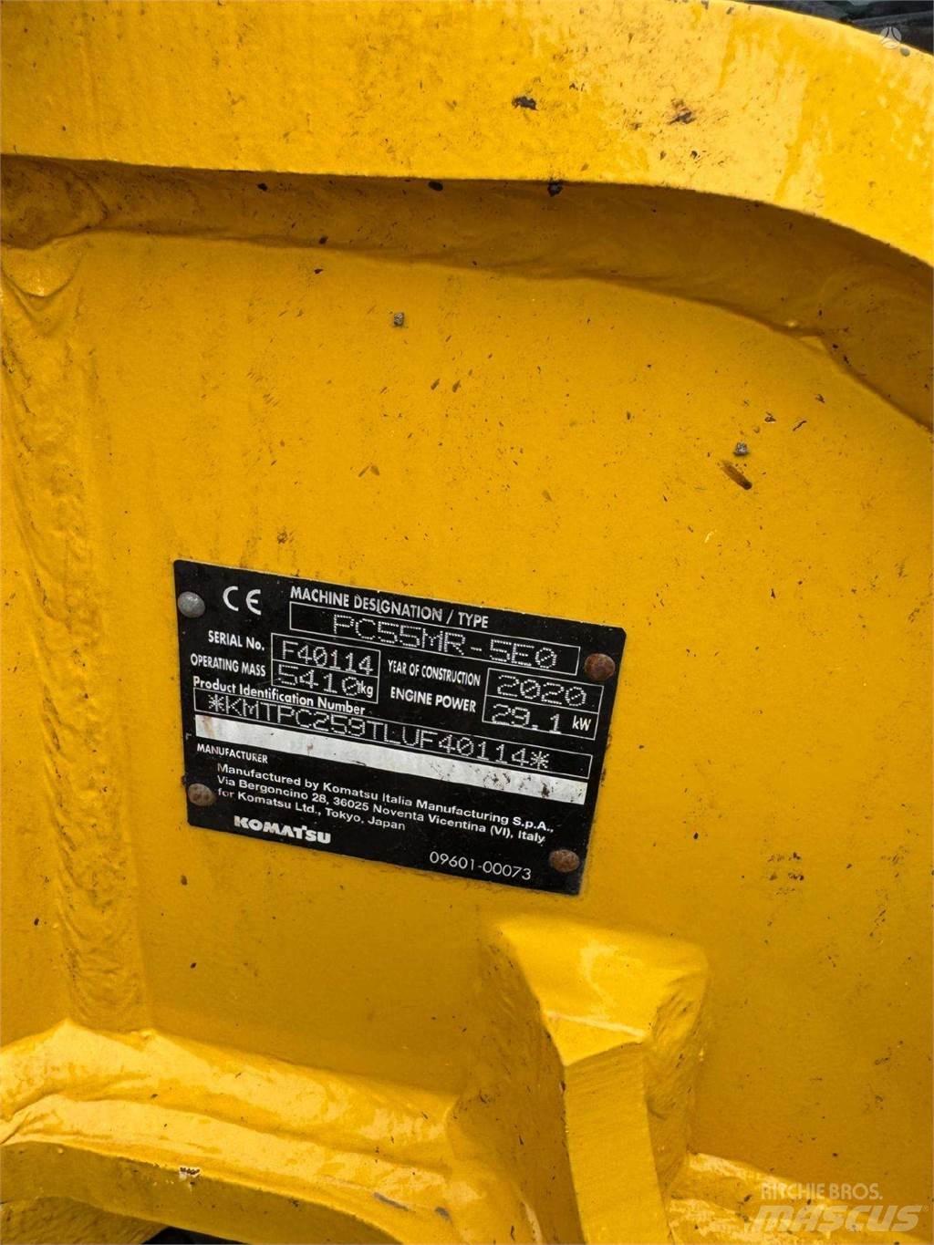 Komatsu PC55MR-5 حفارات زحافة