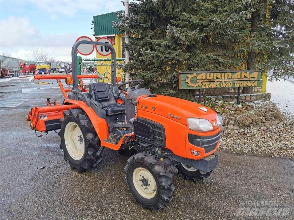 Kubota kb 205 الجرارات