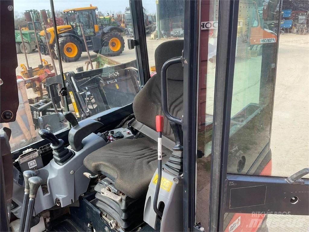 Kubota KX030-4 حفارات صغيرة أقل من 7 طن (حفارات صغيرة)