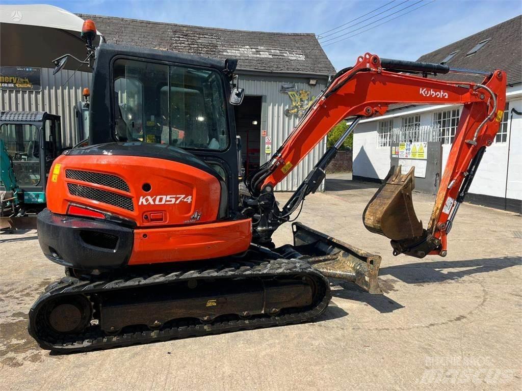 Kubota KX057-4 حفارات زحافة