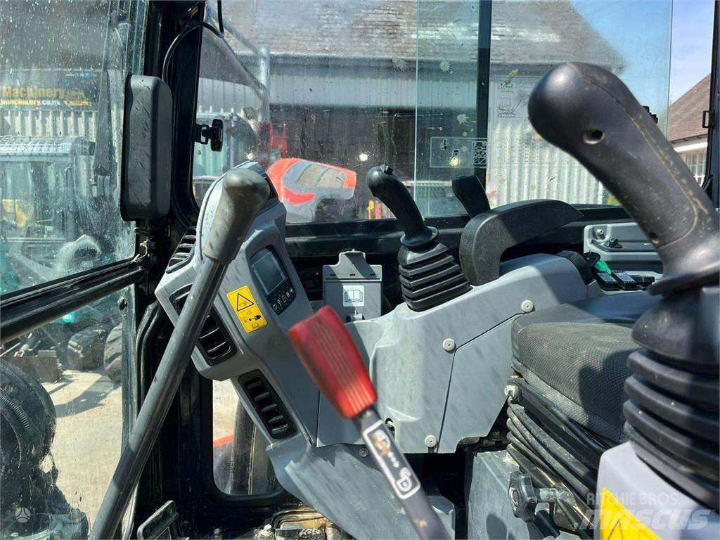 Kubota KX057-4 حفارات زحافة