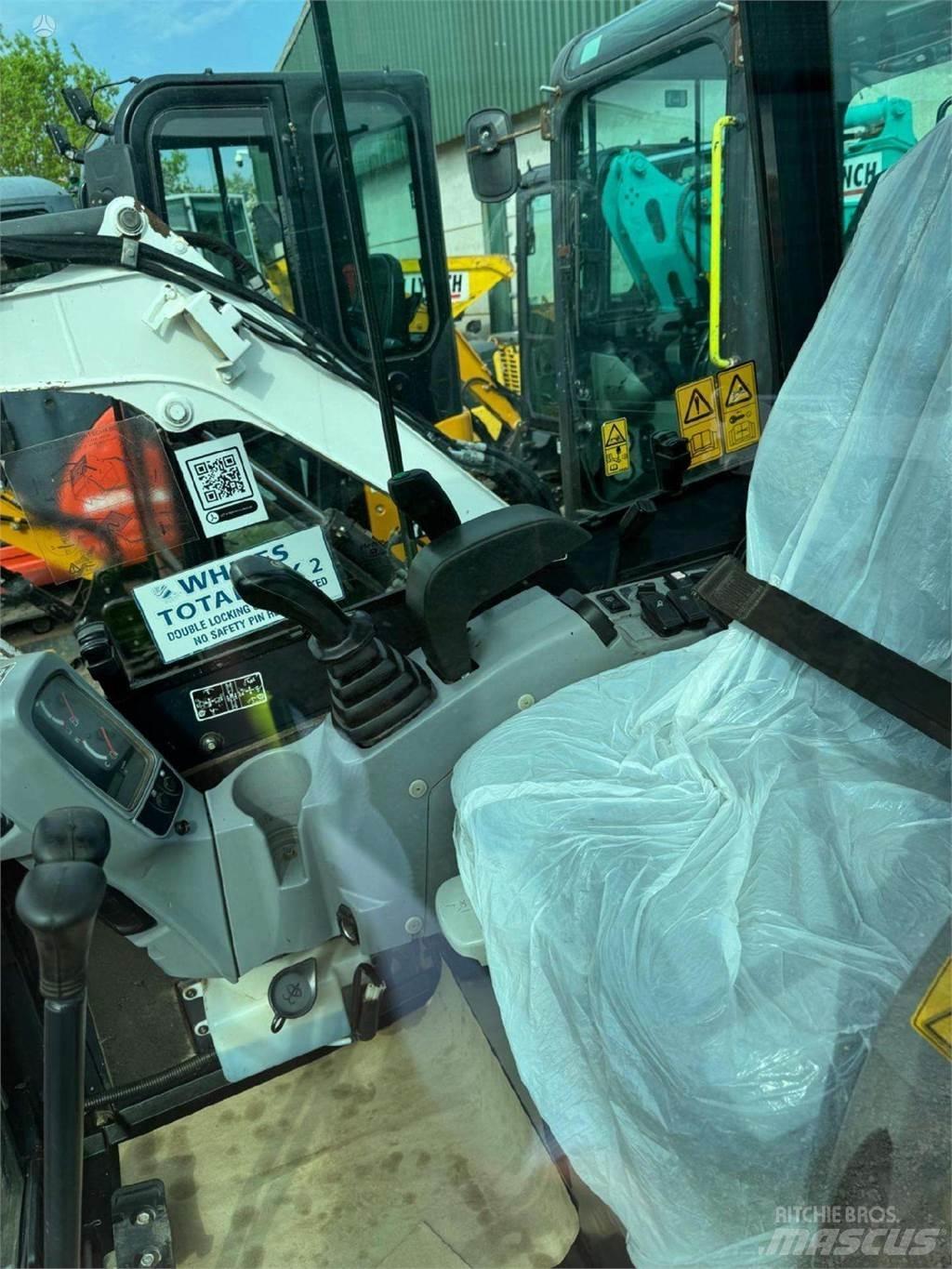 Kubota U27-4 حفارات صغيرة أقل من 7 طن (حفارات صغيرة)