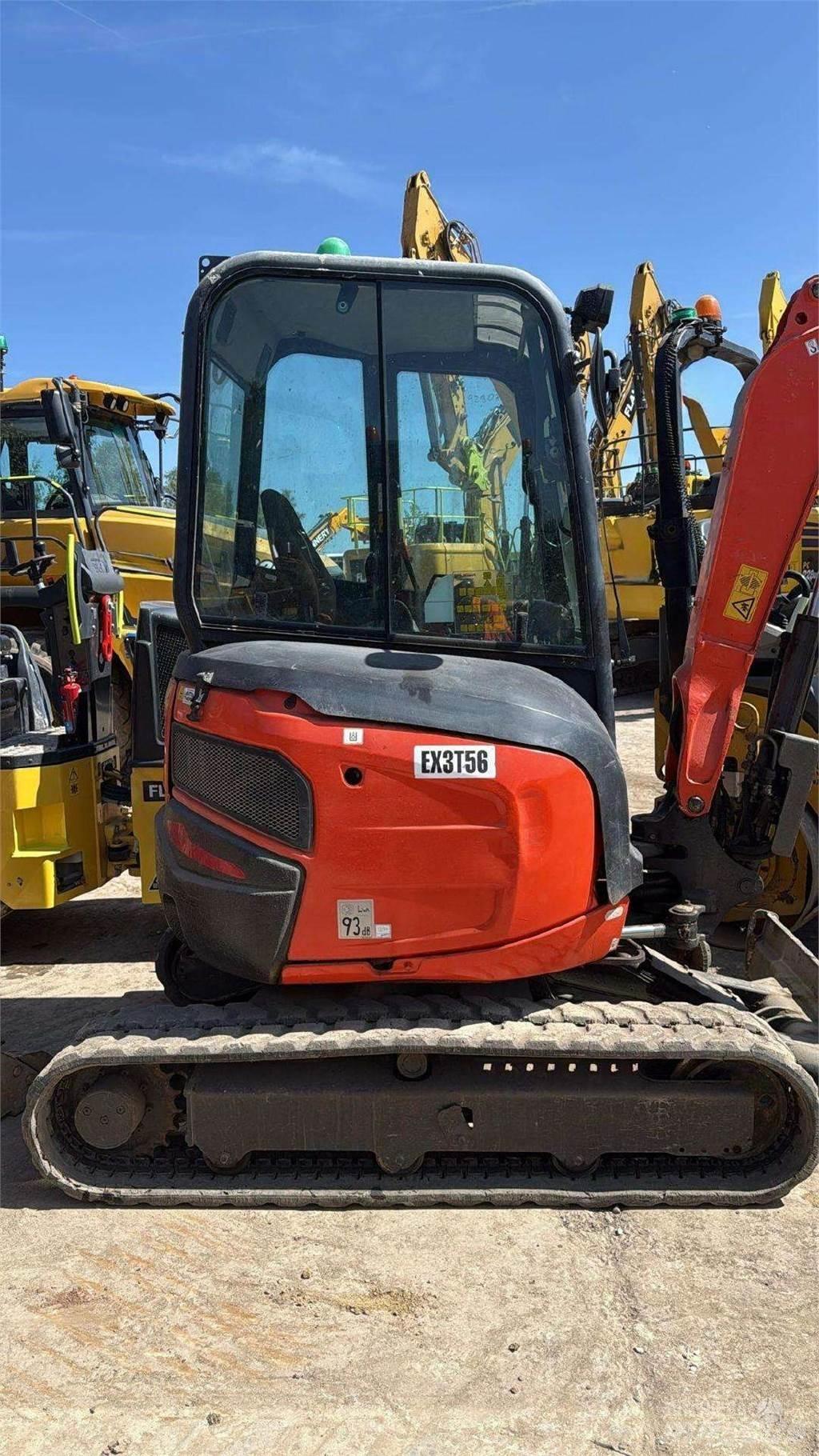 Kubota U27-4 حفارات صغيرة أقل من 7 طن (حفارات صغيرة)
