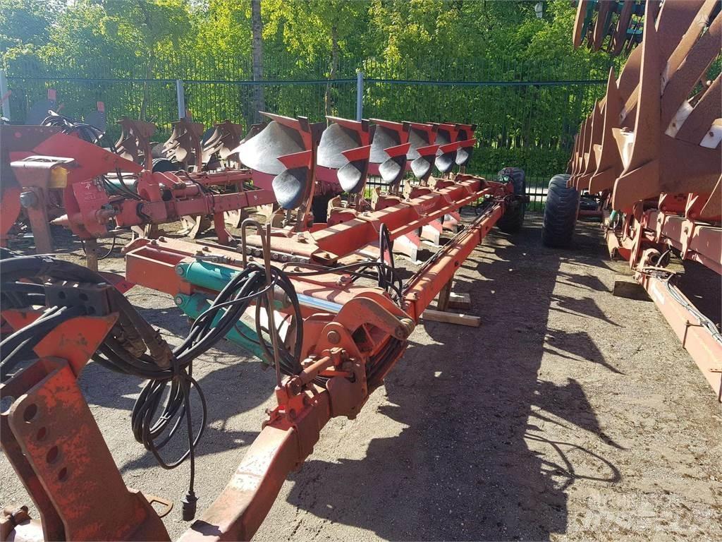 Kverneland PB 100 محاريث تقليدية