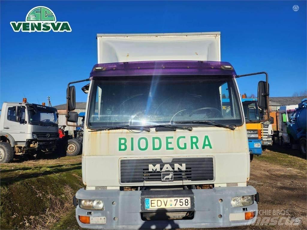 MAN LE 160 C شاحنات ذات هيكل صندوقي