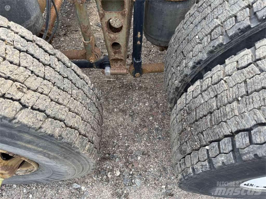 MAN TGA 26.360 شاحنات بمقصورة وهيكل