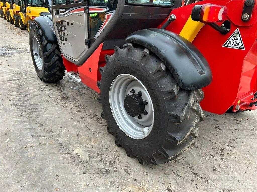 Manitou MT732 مناولات متداخلة