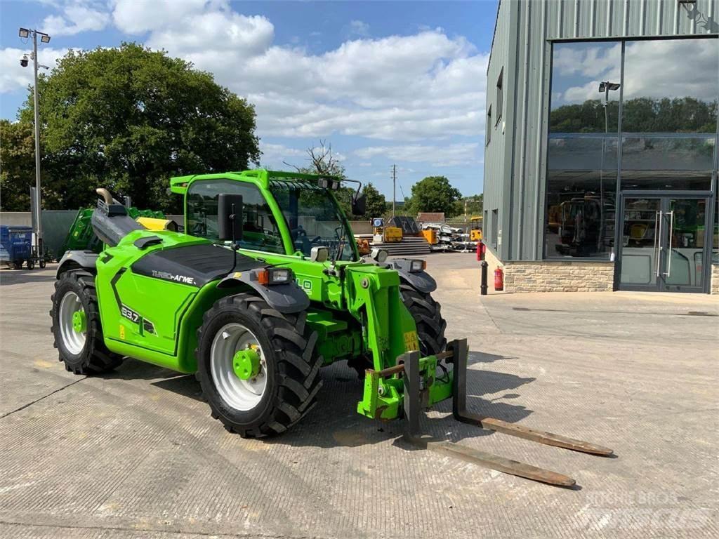 Merlo TF33.7 لوادر وحفارات أمامية