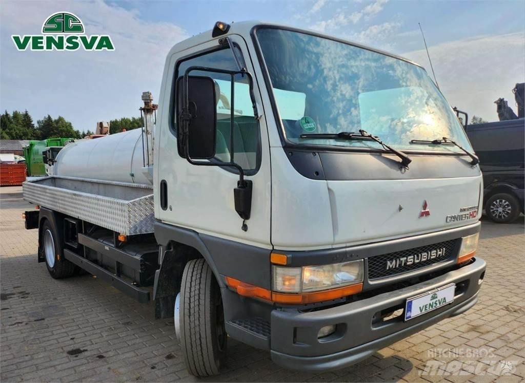 Mitsubishi Canter شاحنات مزدوجة / خلخلة