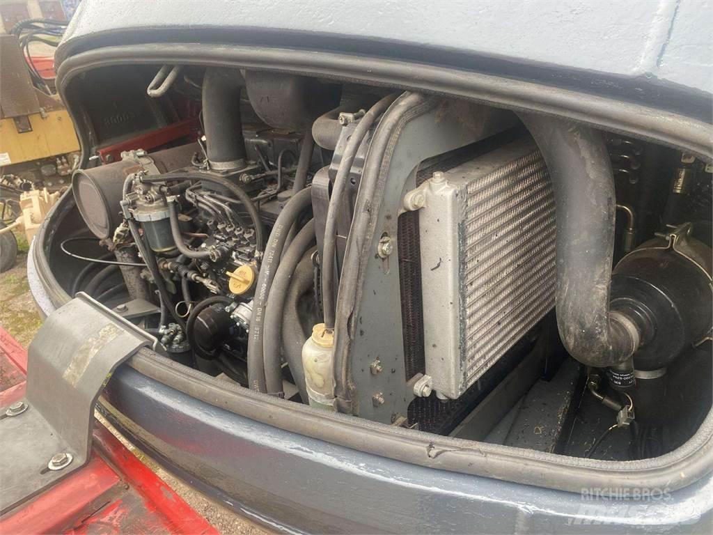 Neuson 3602 RD حفارات زحافة