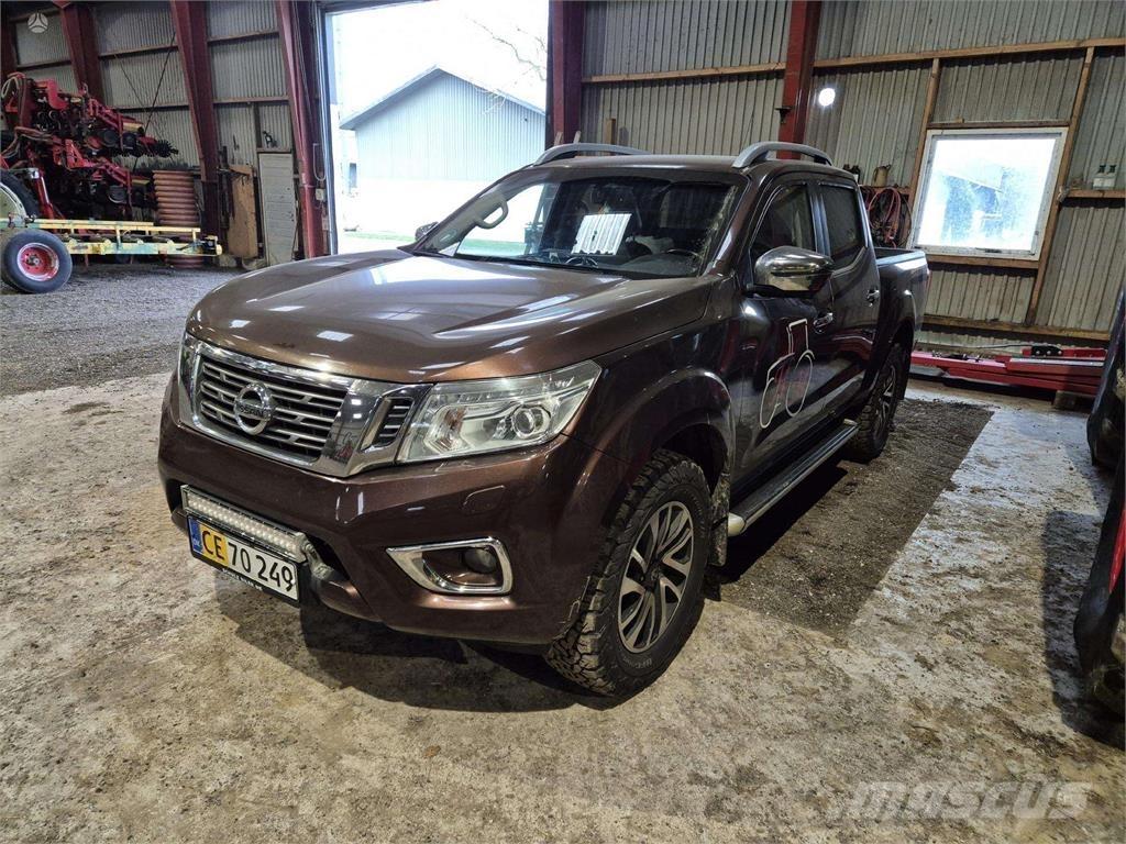 Nissan  سيارات