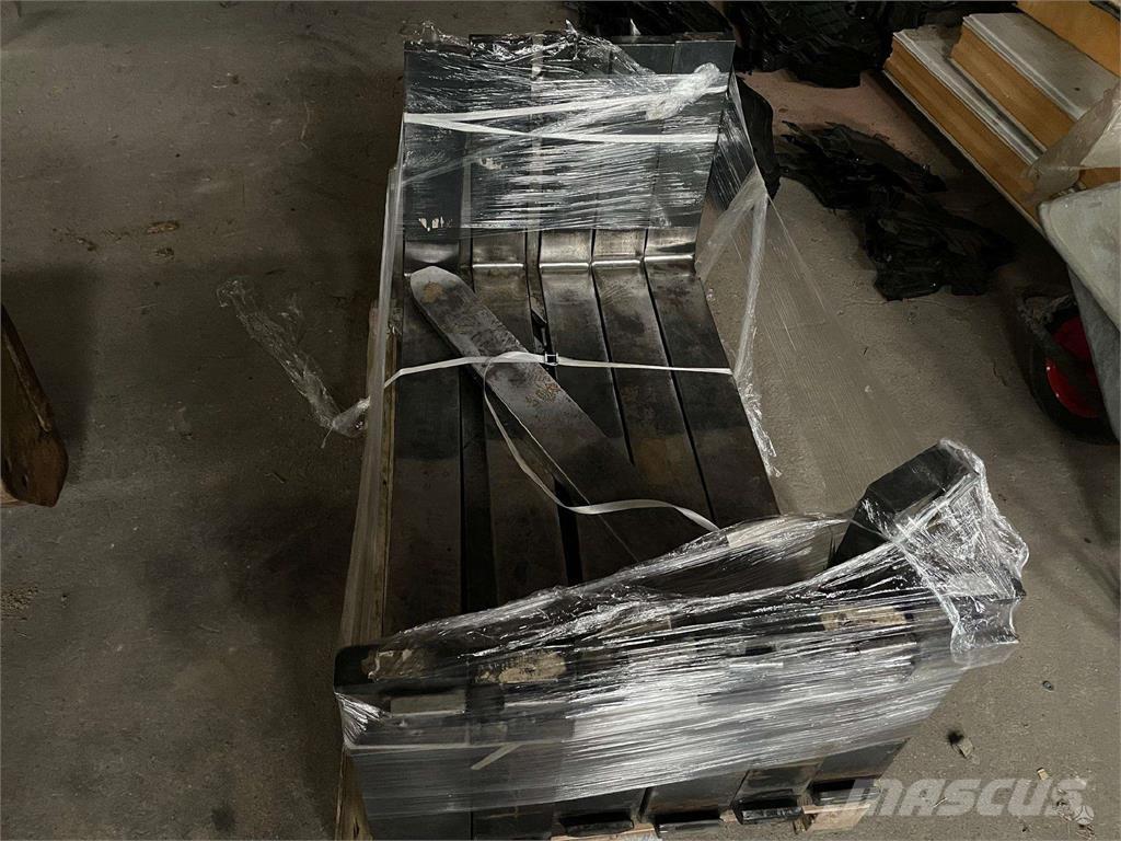 Toyota RRE200H شاحنات ذات رافعات شوكية - أخرى