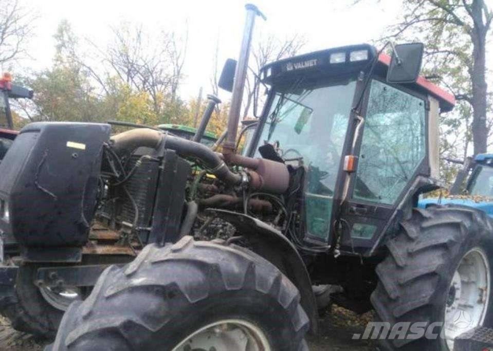 Valtra Valmet ماكينات زراعية أخرى