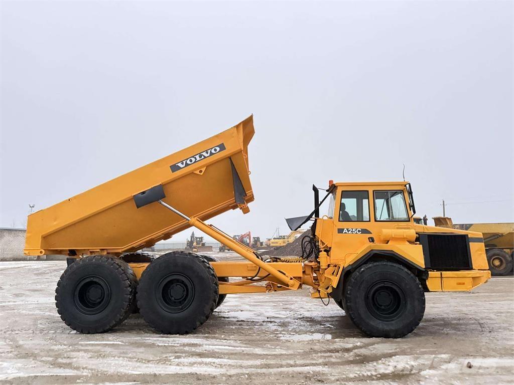 Volvo A25C ساحبات مفصلية