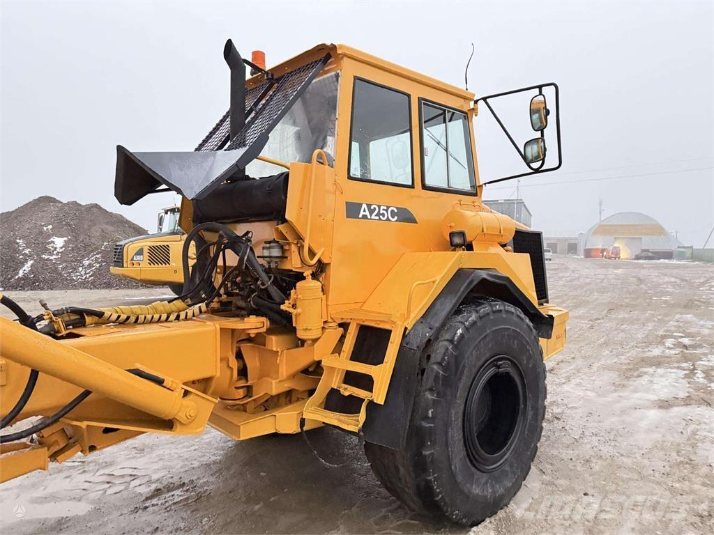 Volvo A25C ساحبات مفصلية