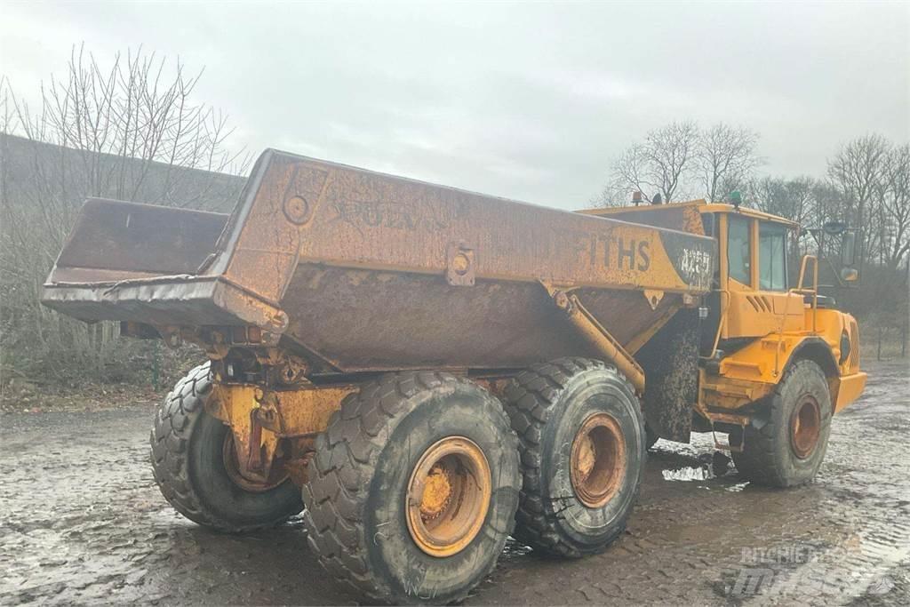 Volvo A25D ساحبات مفصلية