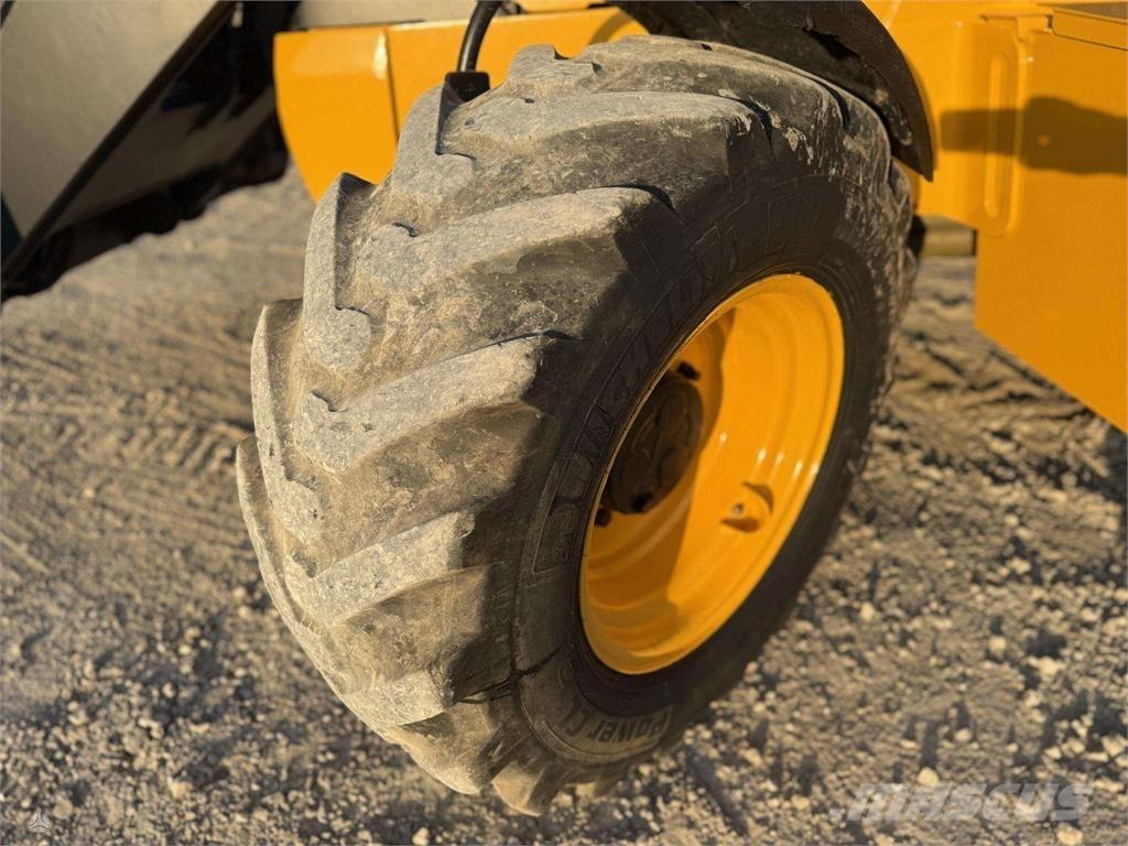 Volvo BL 71 لوادر ذات جرافات عكسية
