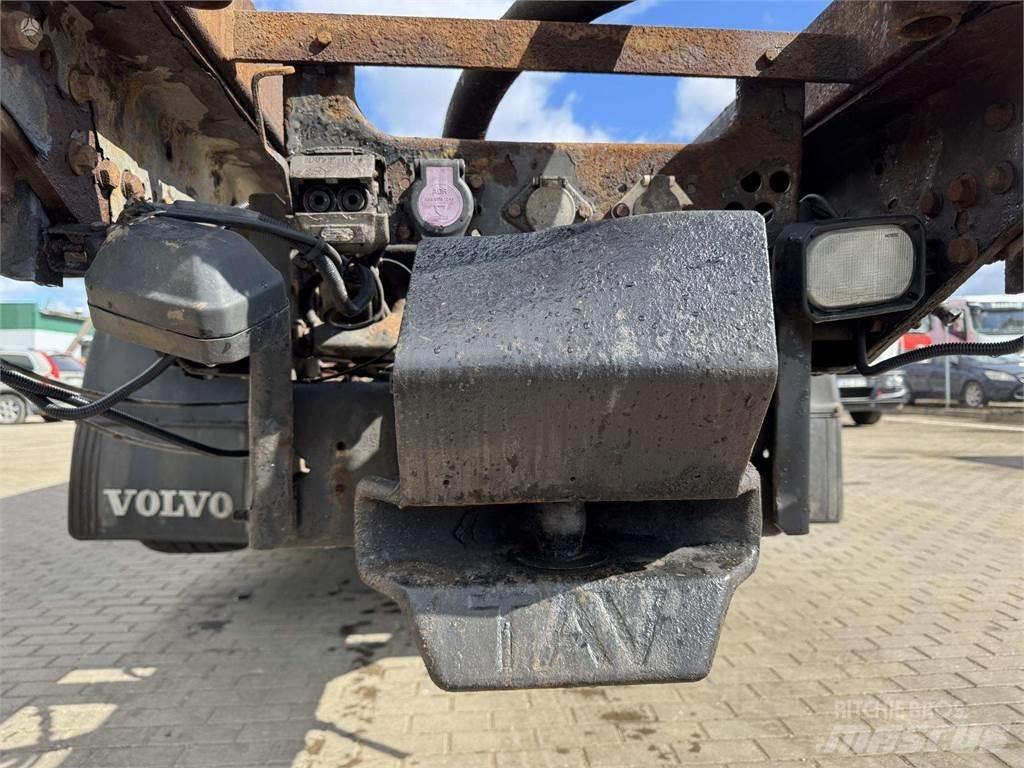 Volvo FM 440 6x2 شاحنات مسطحة/مفصلية الجوانب