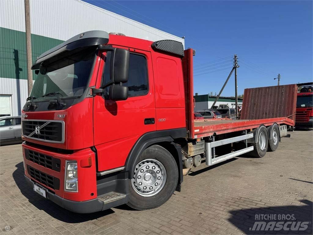 Volvo FM 9 شاحنات مسطحة/مفصلية الجوانب