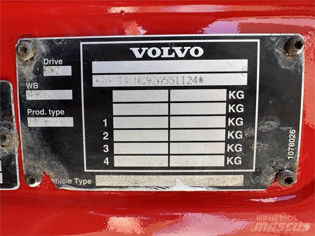 Volvo FM 9 شاحنات مسطحة/مفصلية الجوانب