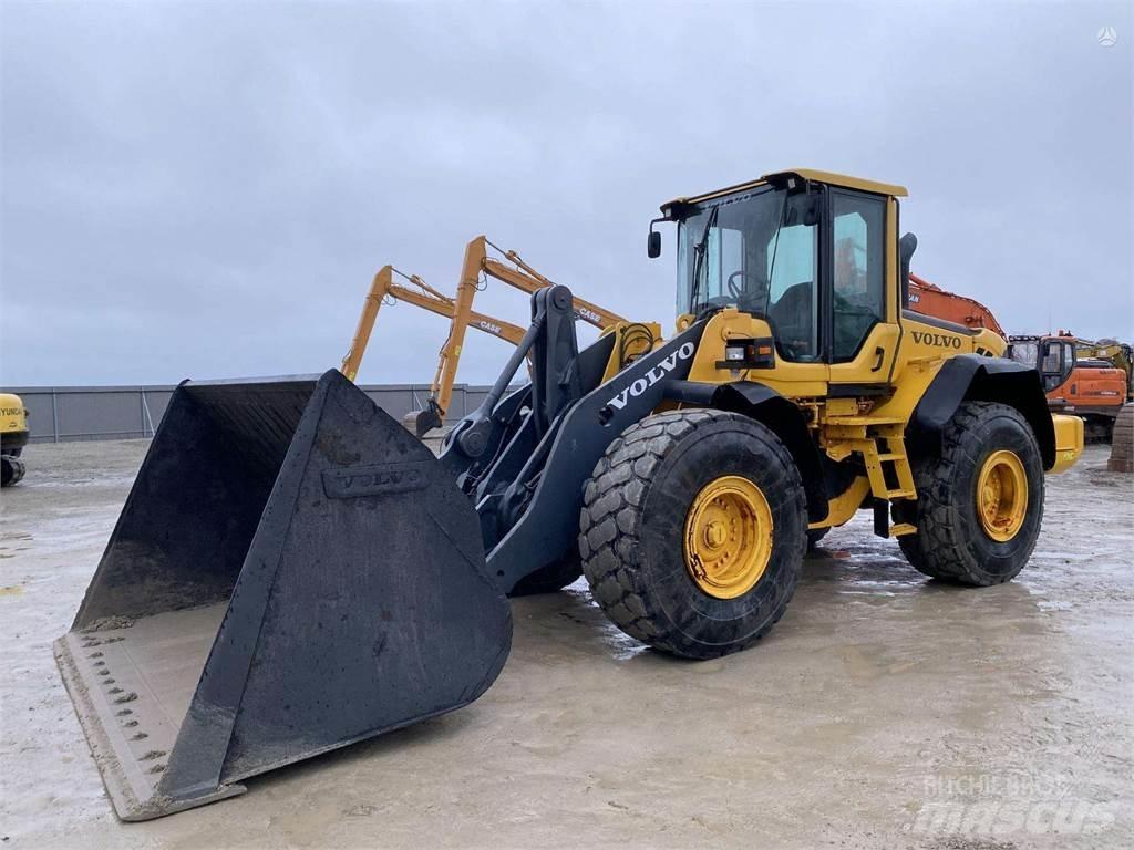 Volvo L120F لوادر بعجل