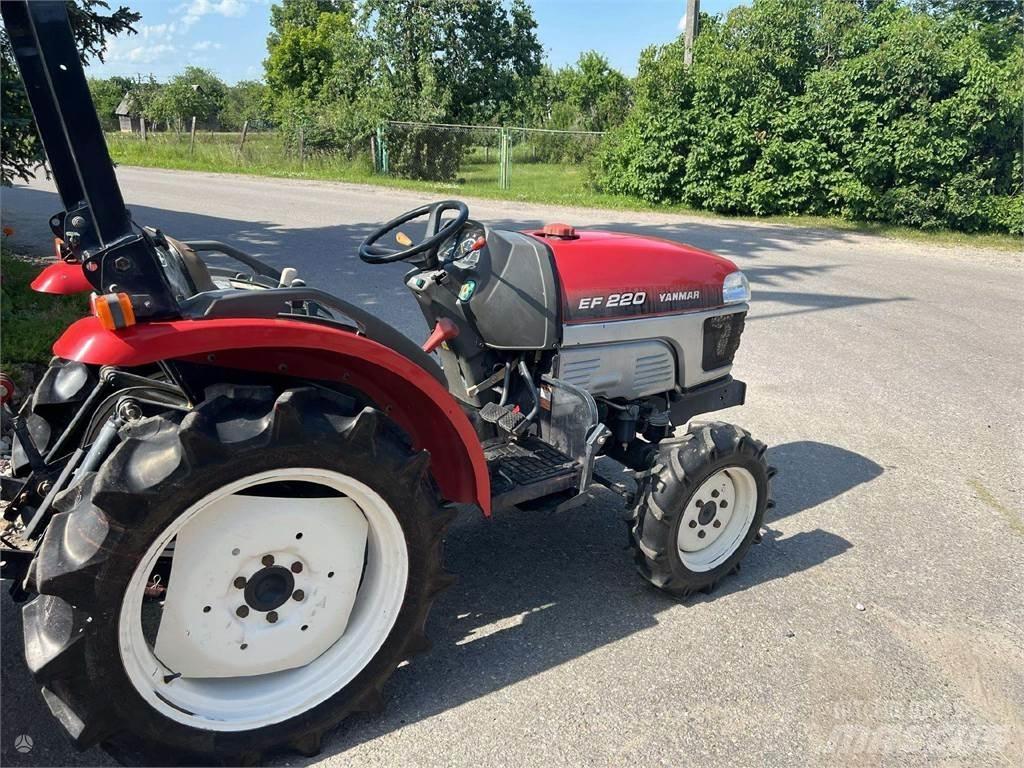 Yanmar EF 220 الجرارات