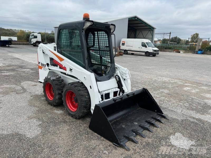 Bobcat S 450 لوادر صغيرة