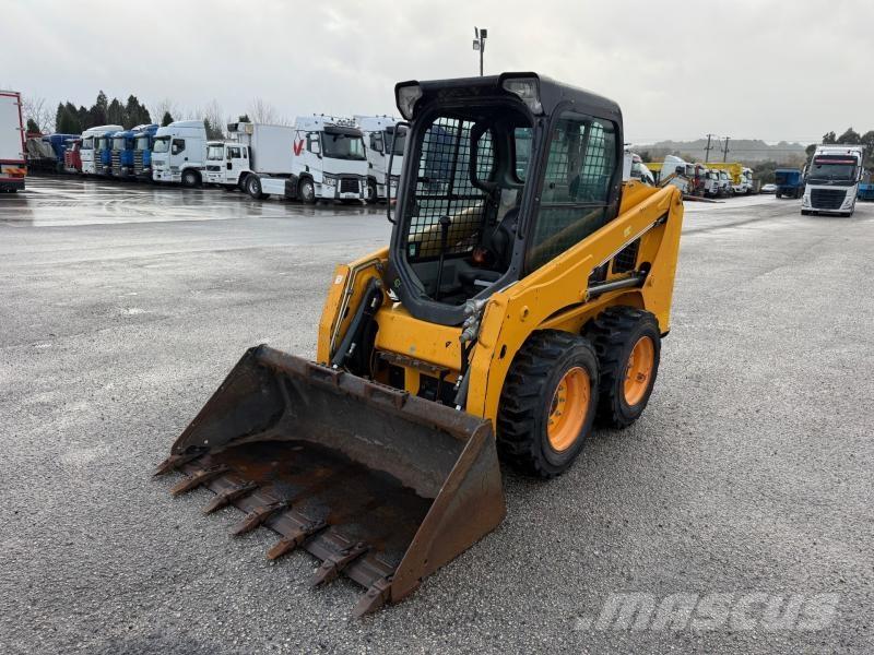 Bobcat S 450 لوادر صغيرة