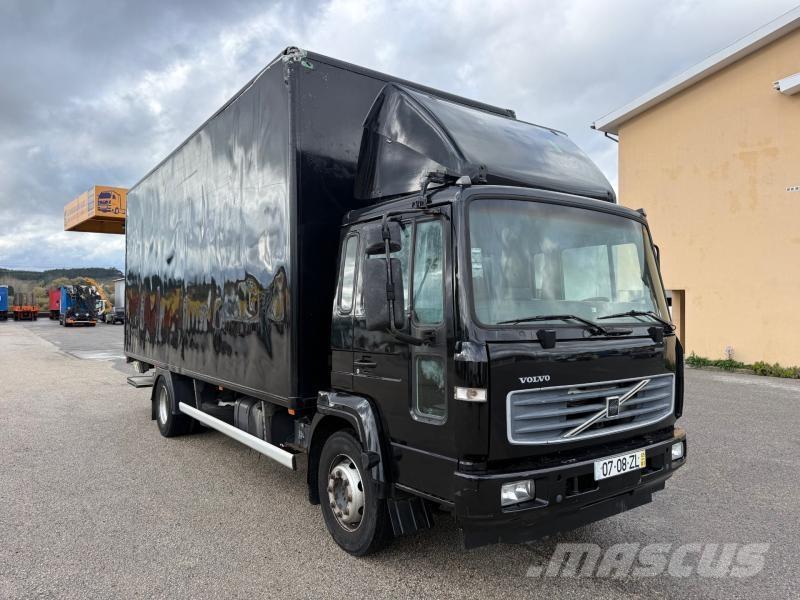 Volvo FL شاحنات ذات هيكل صندوقي