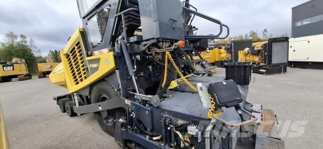Bomag BF600P-2 معدات السفلتة