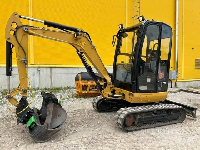 CAT 302.7 حفارات صغيرة أقل من 7 طن (حفارات صغيرة)