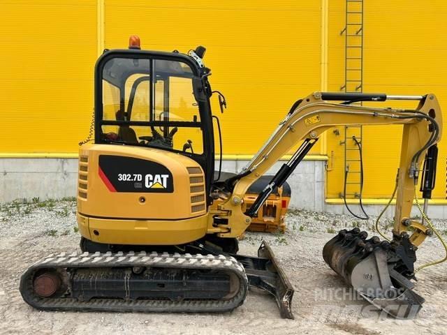 CAT 302.7 حفارات صغيرة أقل من 7 طن (حفارات صغيرة)