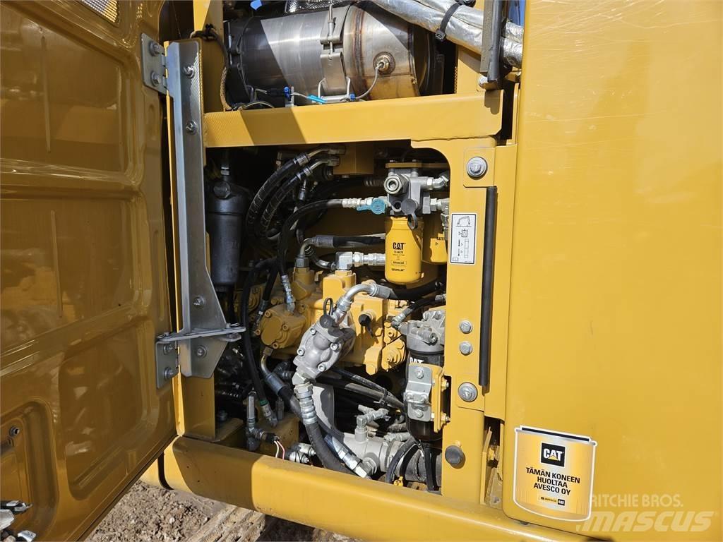 CAT 313FL حفارات زحافة