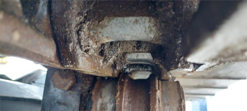 CAT 315 GC حفارات زحافة