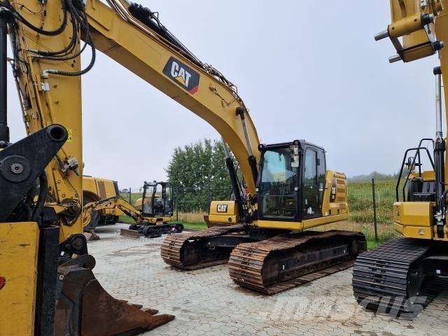 CAT 320 حفارات زحافة