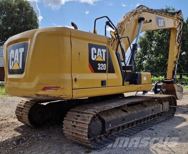 CAT 320 حفارات زحافة