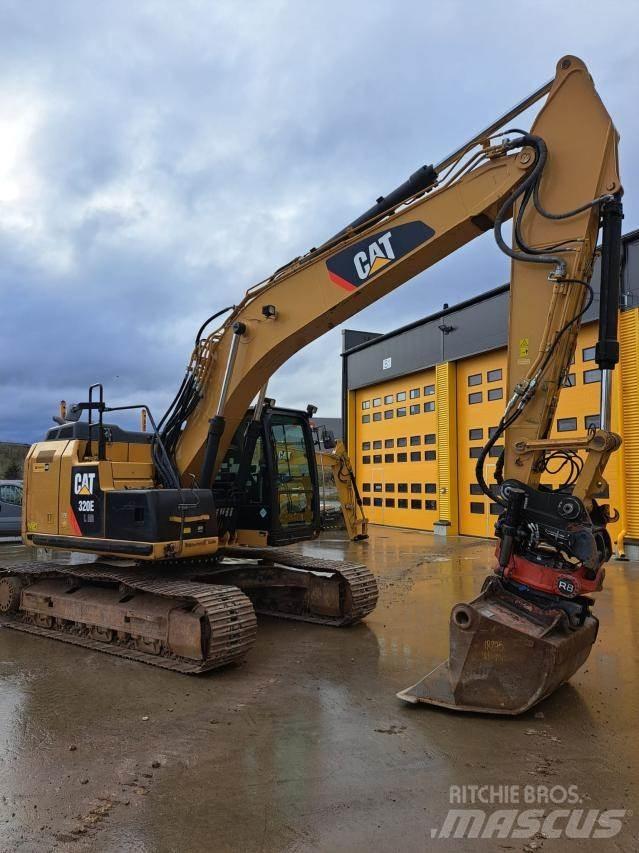 CAT 320EL RR حفارات زحافة