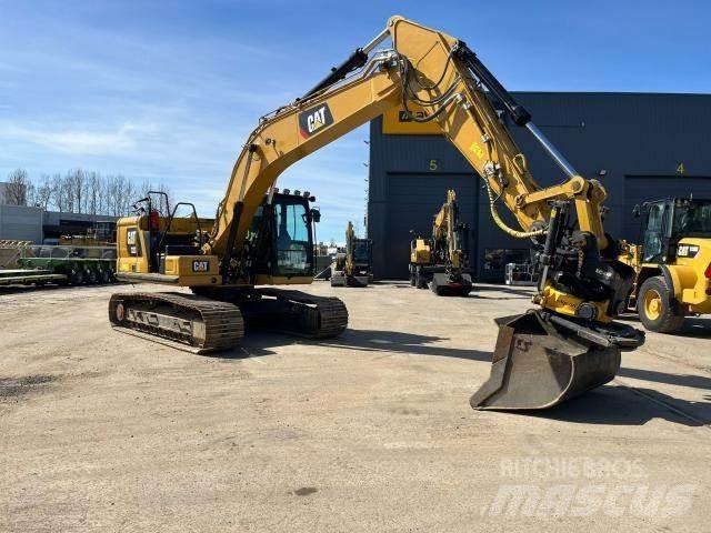CAT 323 حفارات زحافة